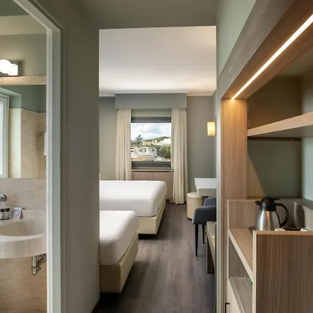 Marc'aurelio 4* Rome